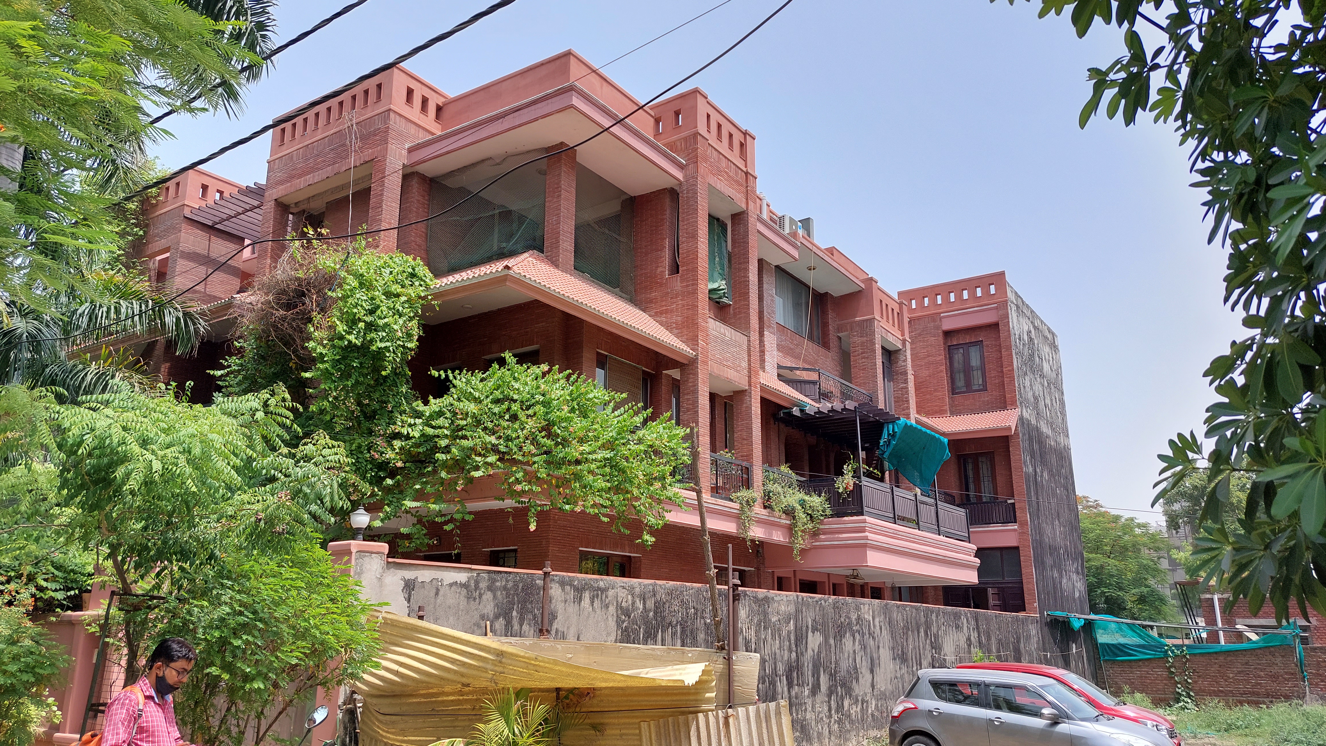 RESIDENCE  FOR MR AHMAD